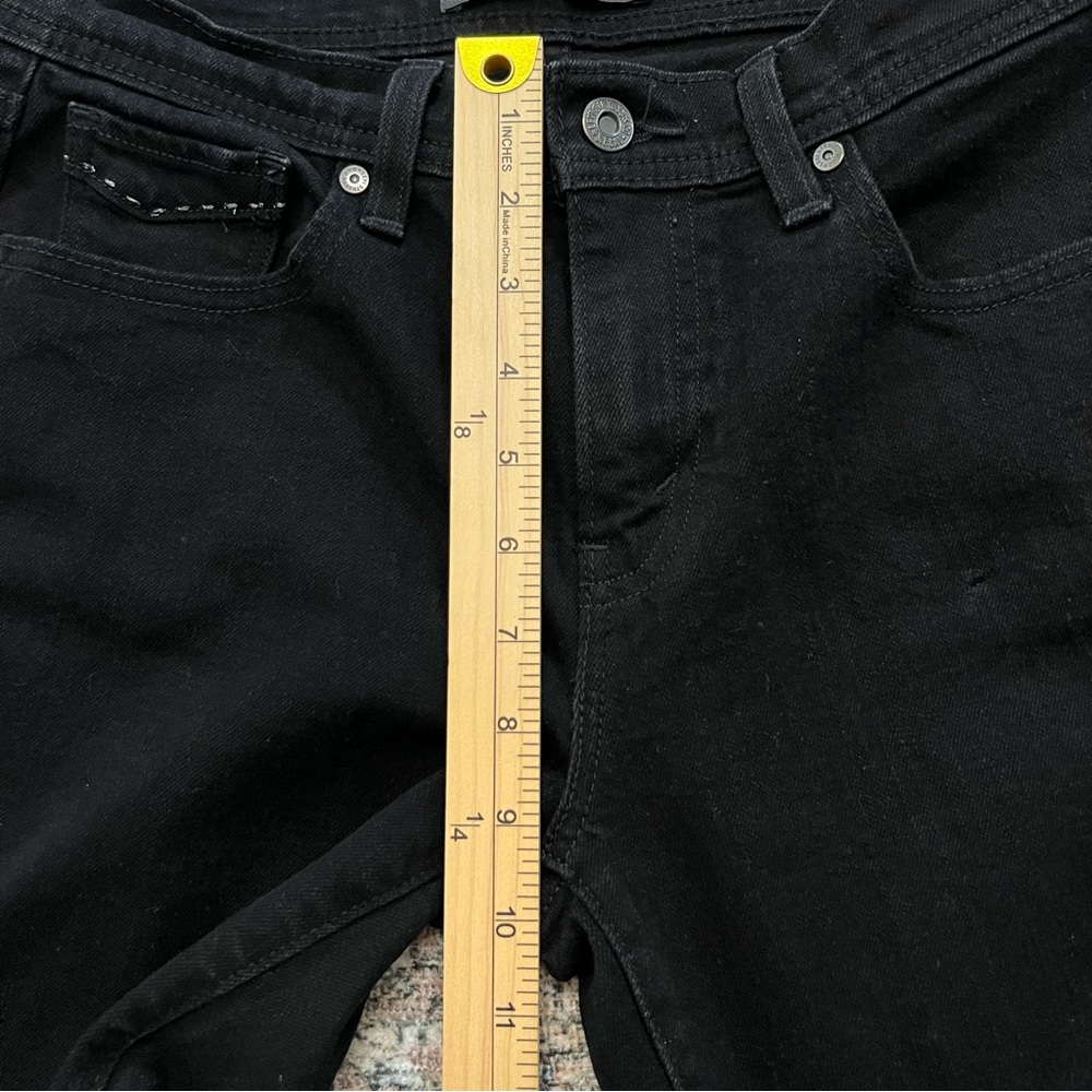 Levi's Black Straight Leg Women's Jeans - Picture 12 of 13